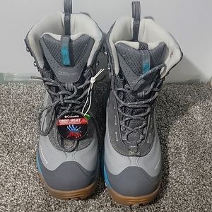 Columbia Techlite Waterproof  7.5